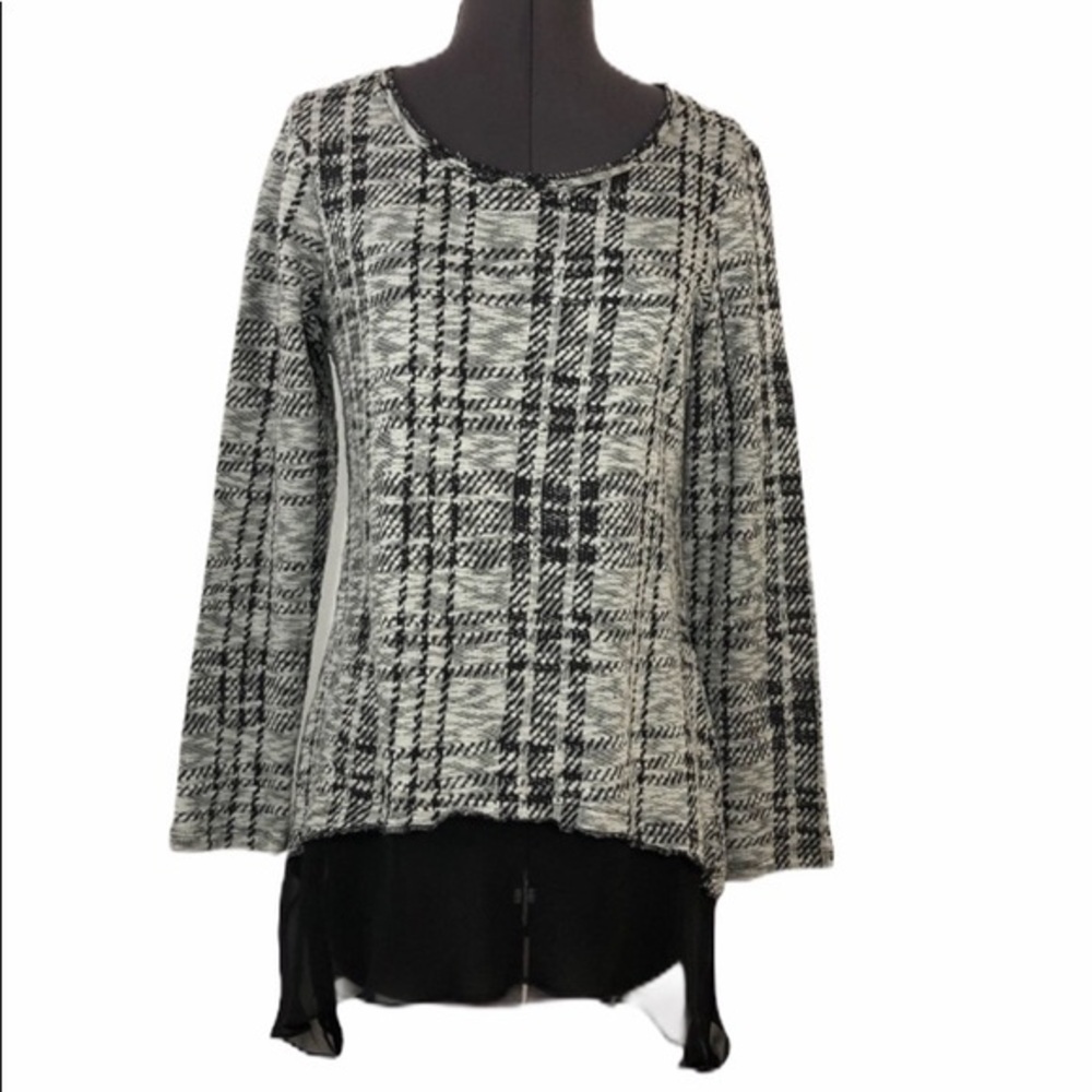 Melissa Paige NWT Women’s Long Sleeve Top S